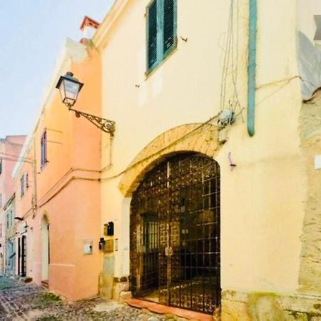 Wonderful Apartment In Old Alghero Eksteriør bilde