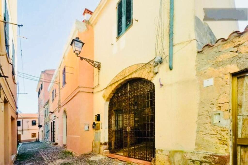 Wonderful Apartment In Old Alghero Eksteriør bilde