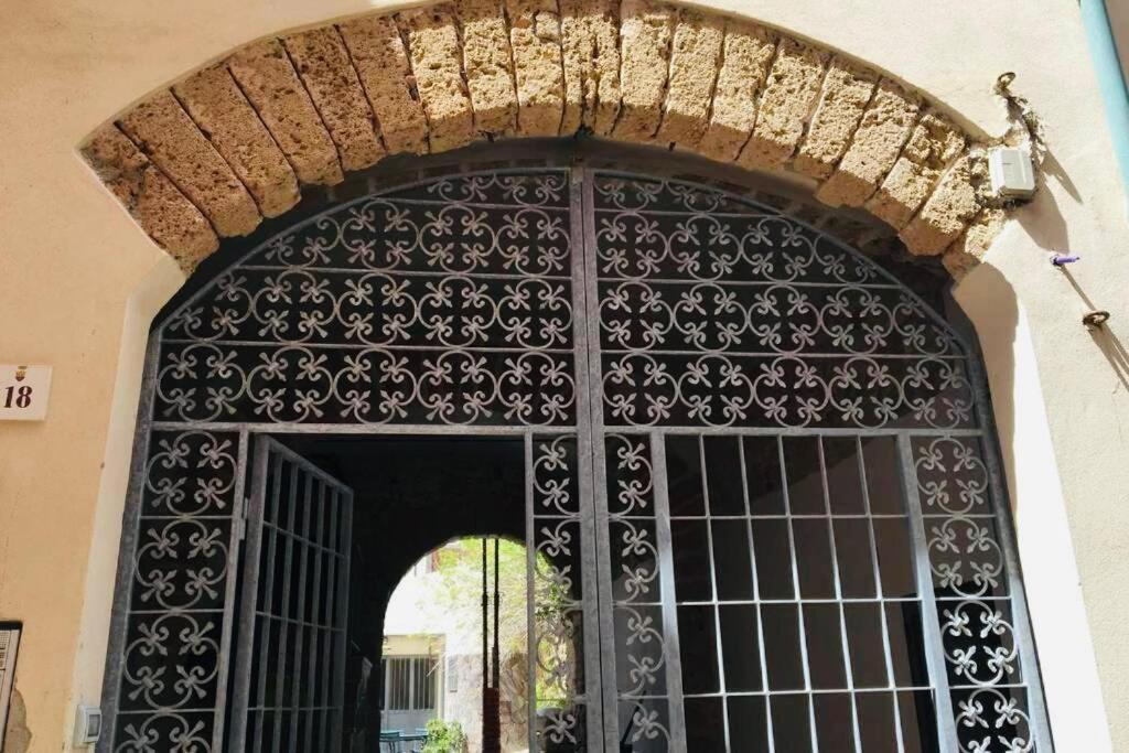 Wonderful Apartment In Old Alghero Eksteriør bilde